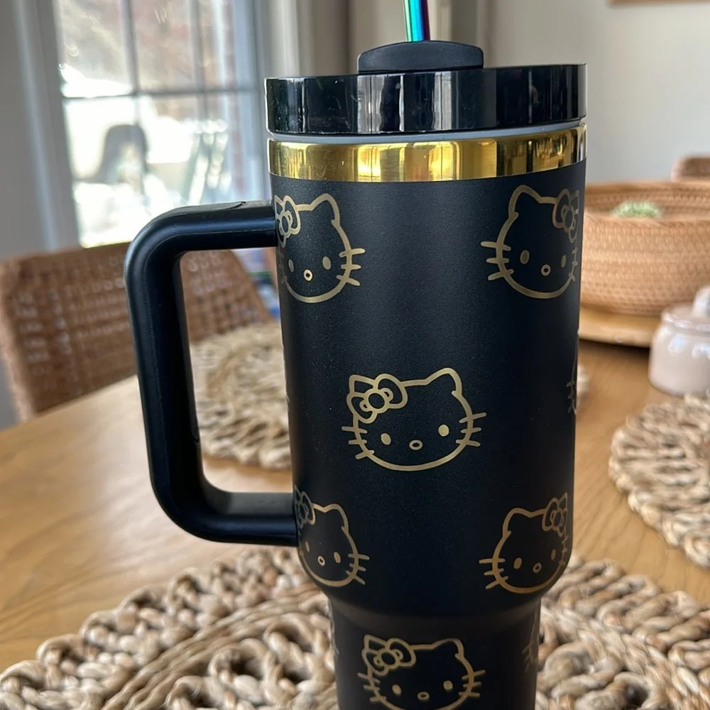 Stanley Black and Gold Hello Kitty Thermos - Picture 4 of 4